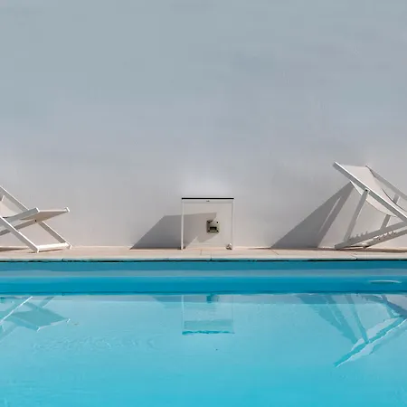 Ξενοδοχείο Lithos By Spyros & Flora 4*