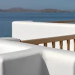 ليثوز باي سبيروس&فلورا فندق 4*