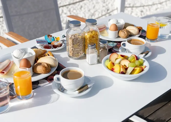 מלון Lithos By Spyros & Flora 4*