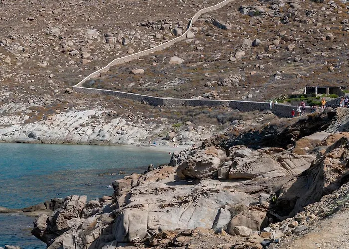 מלון Lithos By Spyros & Flora