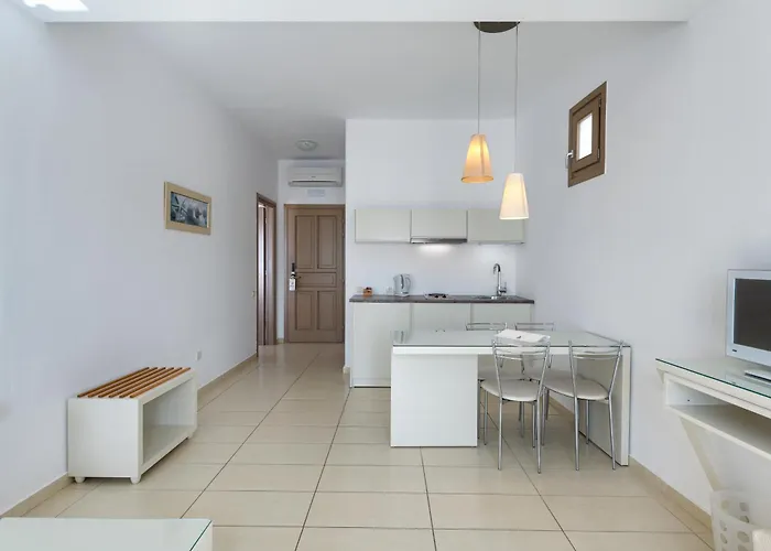 Lithos By Spyros & Flora מלון 4*