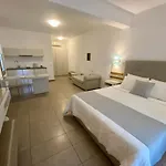 Lithos By Spyros & Flora Otel