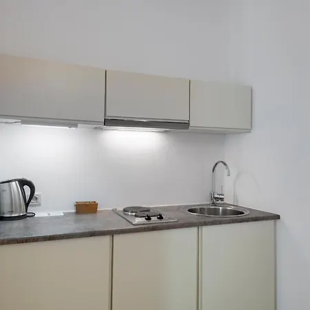 Ξενοδοχείο Lithos By Spyros & Flora 4*