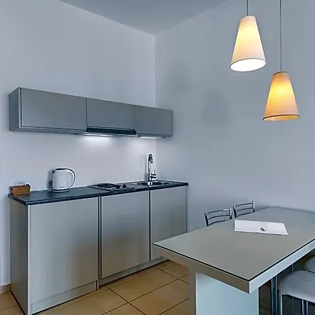 Hotel Lithos By Spyros & Flora 4*
