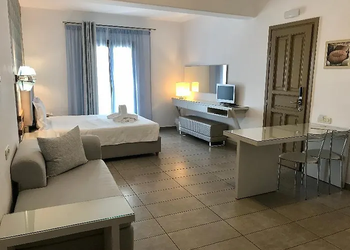 Lithos By Spyros & Flora Hotel 4*