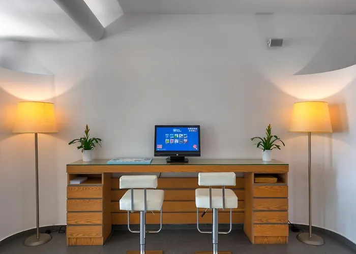 Lithos By Spyros & Flora Agios Ioannis Diakoftis