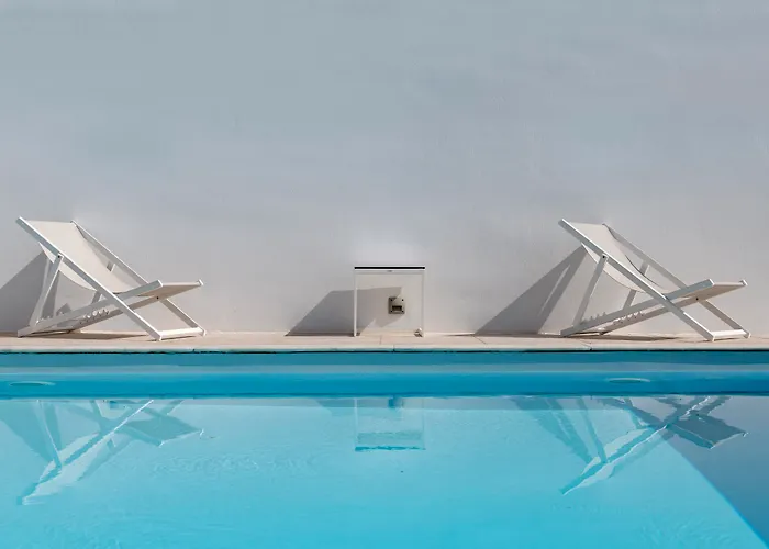 Hotel Lithos By Spyros & Flora 4*